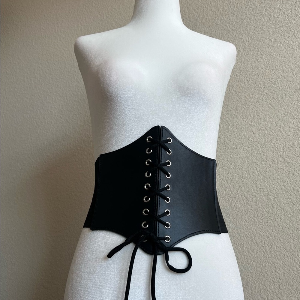 Black Lace-Up Corset Belt 🖤